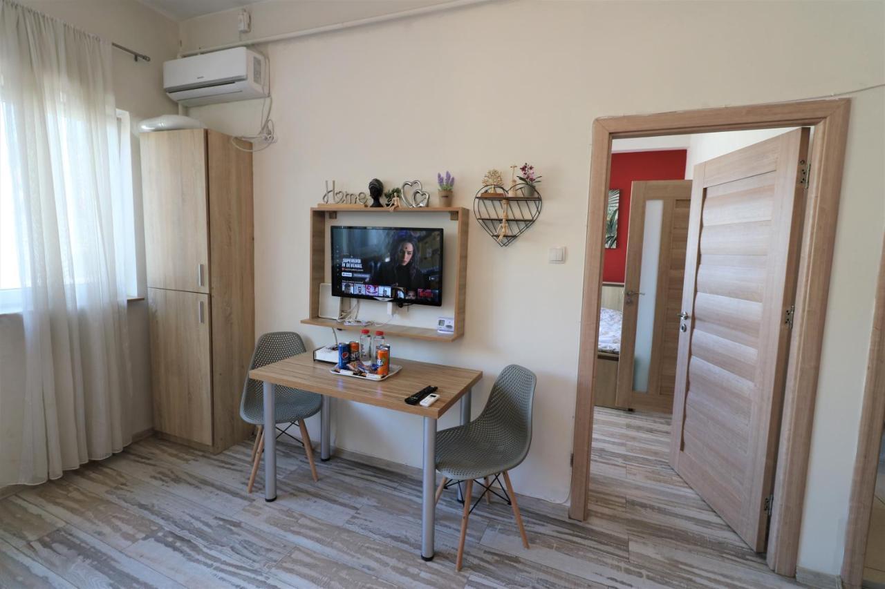 Charming Cozy Apartment - Old Town - Free Minibar 부쿠레슈티 외부 사진